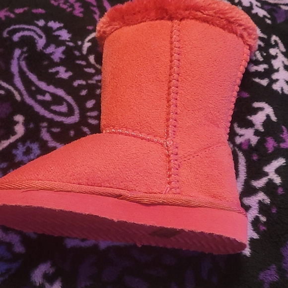 Boots - Picture 4 of 4